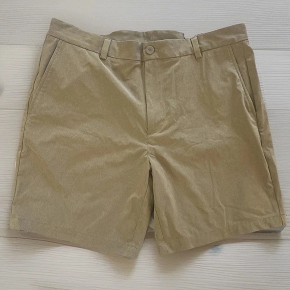 Vineyard Vines Breaker Shorts Men's 36 Khaki Chino Flat Front Pockets Golf - Picture 1 of 7
